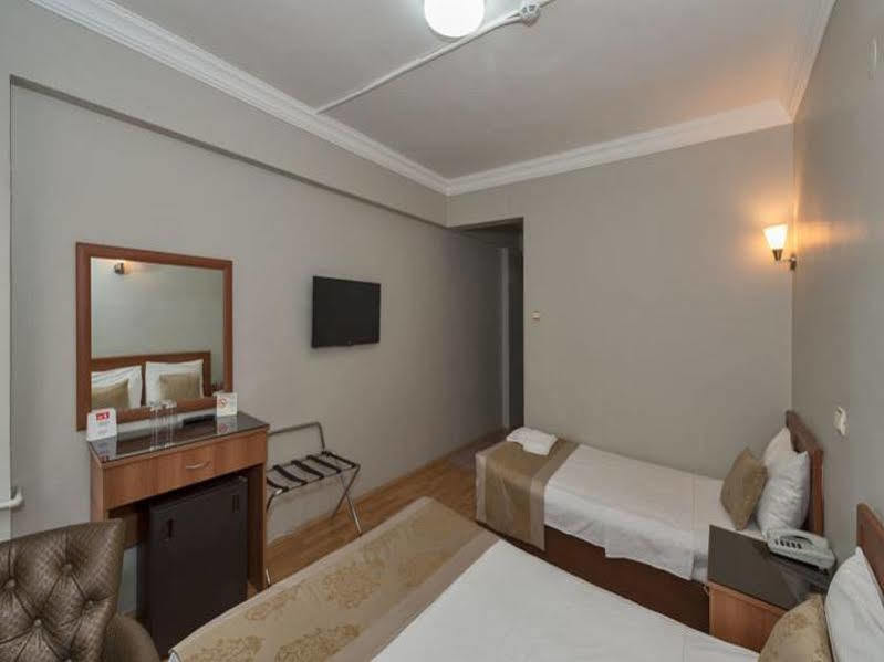 Beyaz Kugu Hotel Стамбул Экстерьер фото